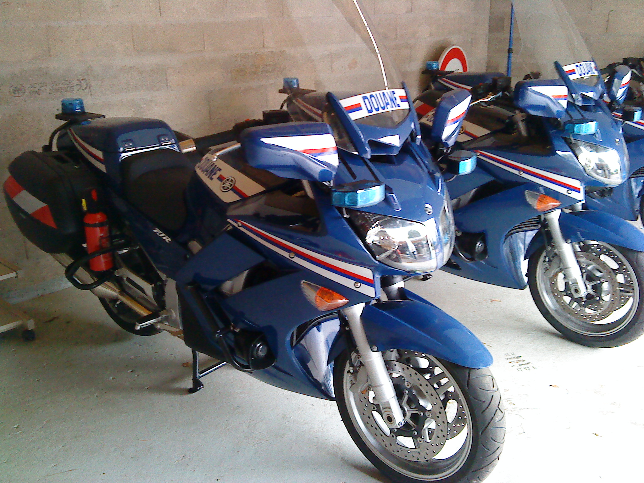 image de deux motos chambourcy
